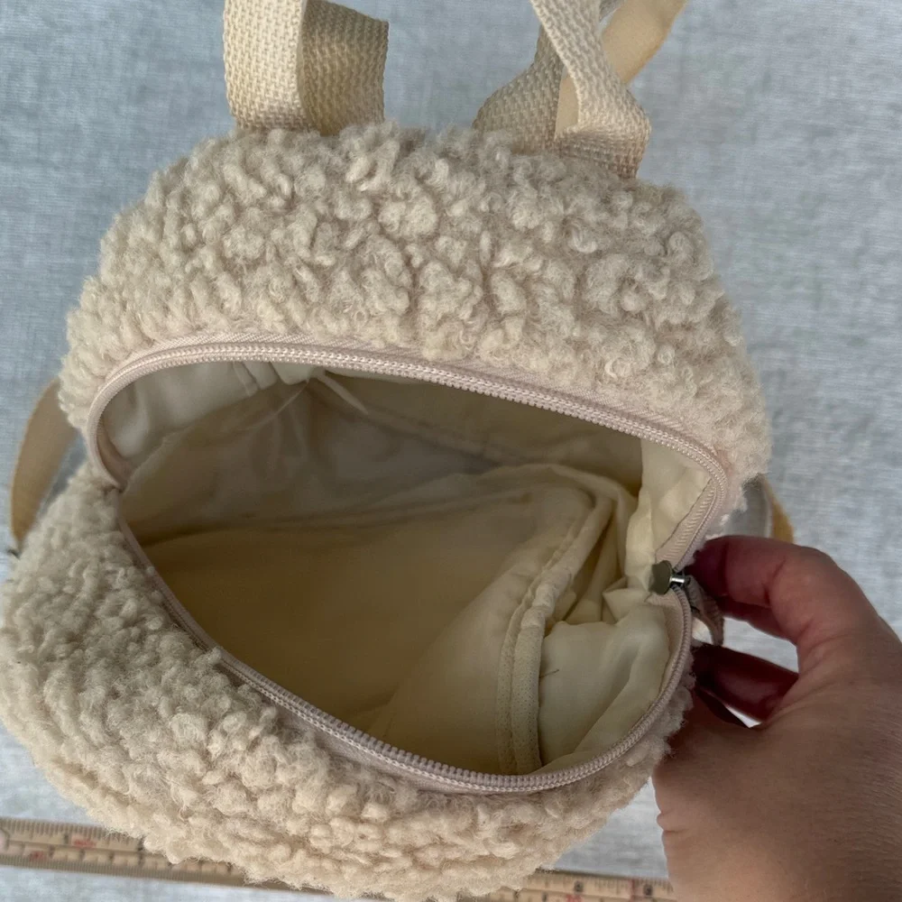 Adorable tan teddy bear plush backpack 🐻